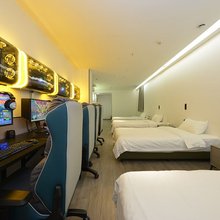 网鱼电竞酒店(广州东晓南地铁站店)
