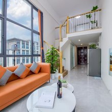 寻里loft民宿(尚双塘地铁站长沙理工大学云塘校区店)