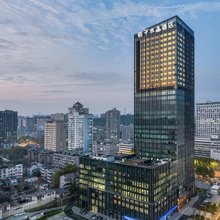 武汉大学街道口桔子水晶酒店