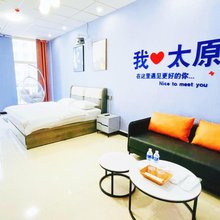 拾忆民宿(昌盛万达广场云特区店)