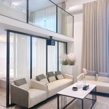 极速LOFT民宿(九铭广场店)