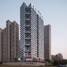 莫尚臻选酒店(长沙高铁南站雨花区政府地铁站店)