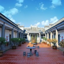 轻住·悦享酒店(西安南长安街航天城地铁站店)