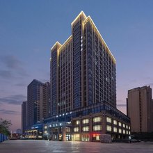 勇利花园酒店(郑州高铁东站奥兰大厦店)