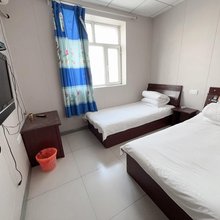 乌鲁木齐云峰宾馆(机场店)