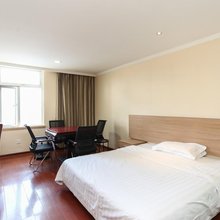 天虹宾馆(启东吕四港店)