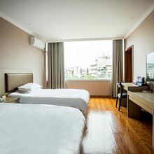 普定吉合酒店