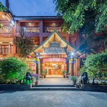 西双版纳傣江风情江景客栈(告庄星光夜市店)