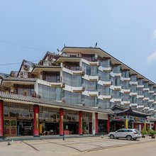 宁洱清水湾假日酒店(高铁站店)