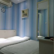 锦州樱花雨晴旅馆