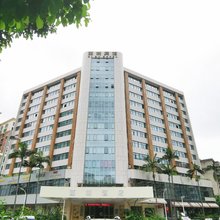 深圳西湖酒店(红岭地铁站店)