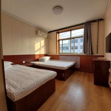 阜平旭日升宾馆