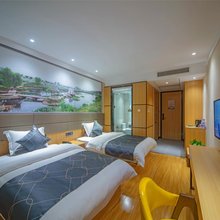 华玮精选酒店(日照大润发奎山体育中心店)