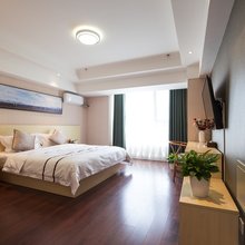 丝路驿站商务酒店(经开万达广场高铁站店)