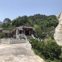 重庆卧龙居山庄