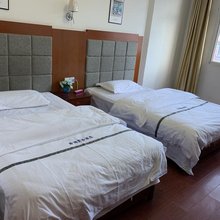 芒康鑫瑞商务酒店