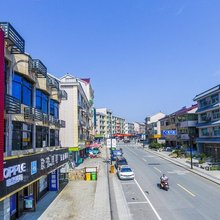 桐庐鑫荣宾馆(虎啸峡漂流店)