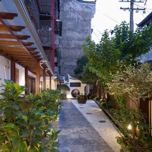 花筑·凤凰颐心庭院民宿(凤凰古城沱江店)