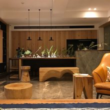 新盛庭酒店(贵阳观山湖会展中心国际生态会议中心地铁站店)