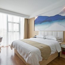 格林豪泰智选酒店(青岛正阳中路万达店)