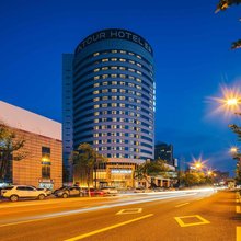 义乌国际商贸城稠州北路亚朵酒店