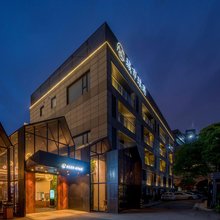 丽呈别院·城市琪遇(秀沿路地铁站店)