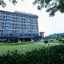 镇江火车站南徐大道亚朵酒店
