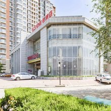 青县宝泰商务酒店