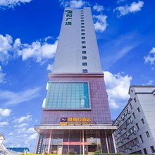 雅斯特酒店(武汉光谷体育学院店)