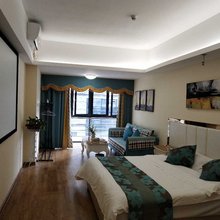 福州唯洛娜影院公寓