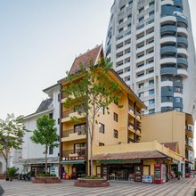 西双版纳一真精舍酒店(告庄星光夜市店)