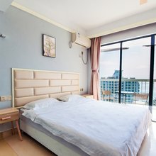 三亚蓝色亲居海景公寓