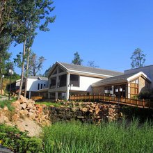 石家庄平山黄金本寨酒店