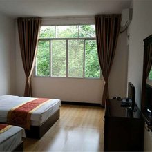 峨眉山龙凤休闲庄(万年寺店)