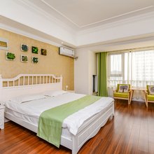 匆匆那年情景体验公寓(泰安万达店)