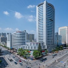明都大酒店(昆明交三桥地铁站南屏步行街店)