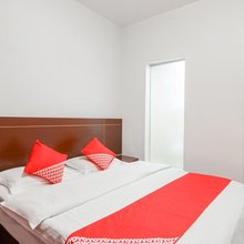 金爵宾馆(柳树塘地铁站科学大道店)