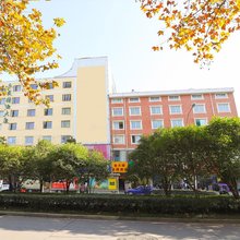 金大塘快捷宾馆(合肥明光路包河万达店)