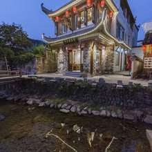 宏村醉溪楼客栈(卢村木雕楼景区店)