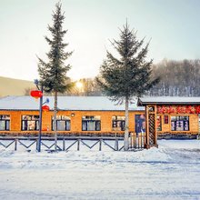 雪谷映山红客栈