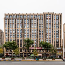 容贵酒店(成都百草路地铁站店)