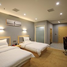 LC电竞主题酒店(黎川古城第一中学店)