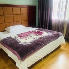 小百花宾馆(六盘水火车站店)