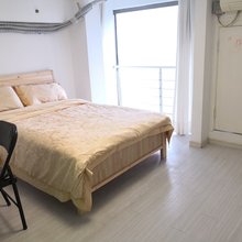 卡布轻奢公寓(松江泗泾地铁站店)