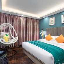 蜜缘主题客栈(长沙IFS国金中心坡子街店)