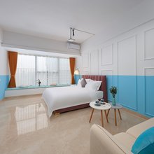 HOYA主题公寓(佛山金融高新区地铁站店)