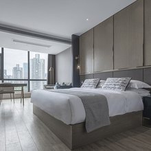 罗博先生酒店(重庆财富中心店)