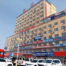 派酒店(哈密宝达物流园机场店)