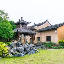茅草屋度假农庄(贺州富川神仙湖店)
