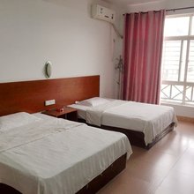 贵港荣华宾馆(客世界大润发店)